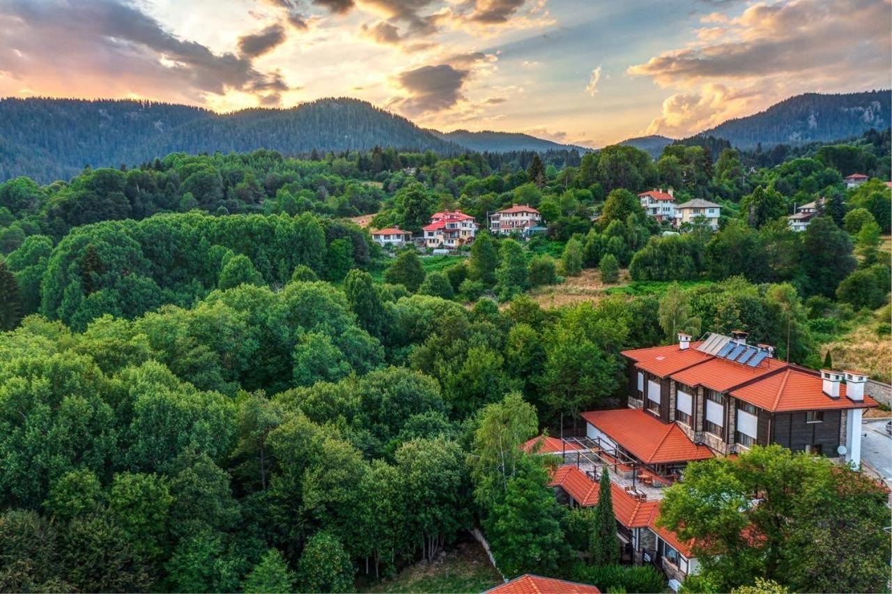 Hotel Smilen Smolyan Exterior photo