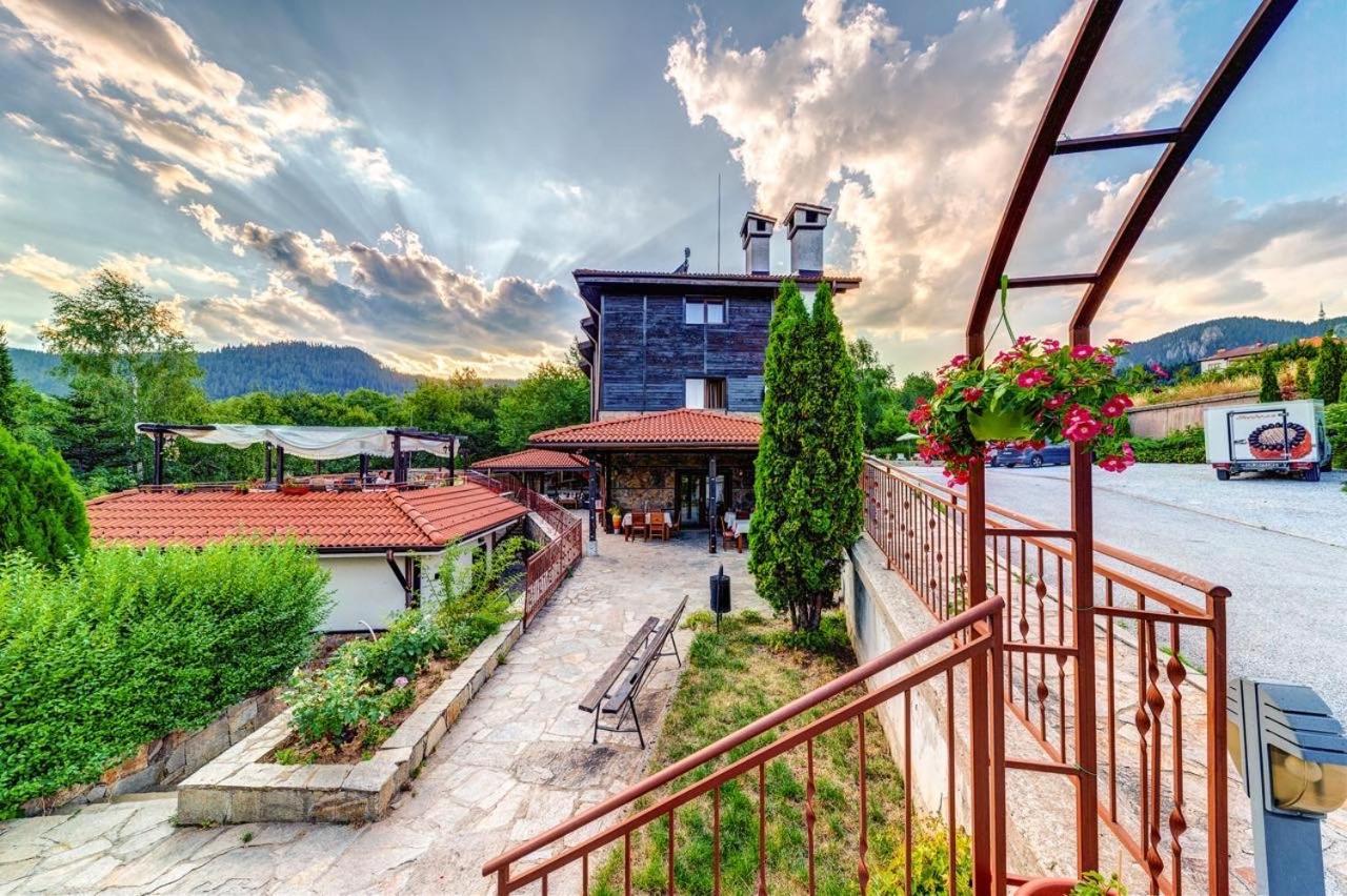 Hotel Smilen Smolyan Exterior photo